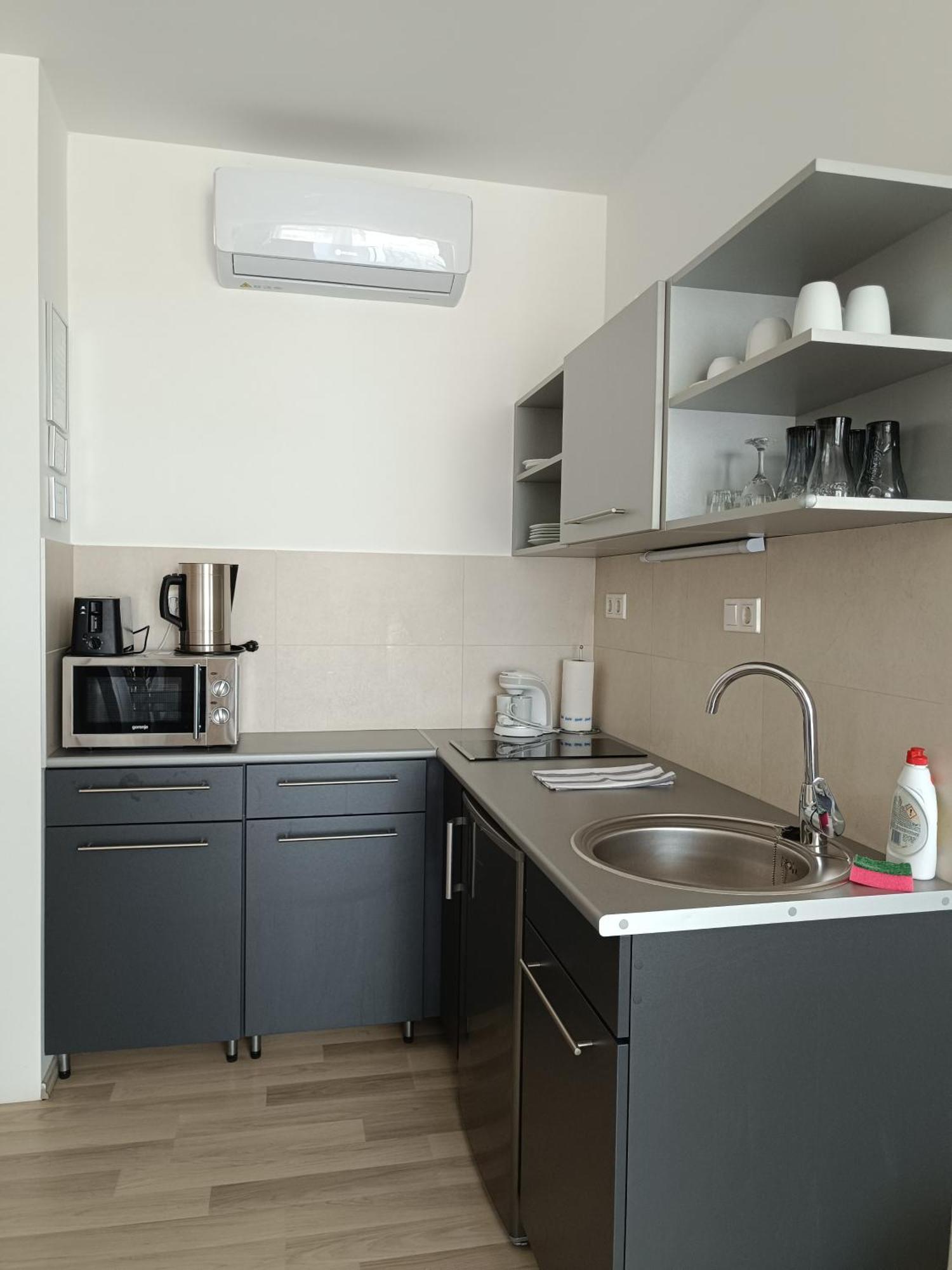 Ujhely Apartmanhaz Siofok Exterior photo