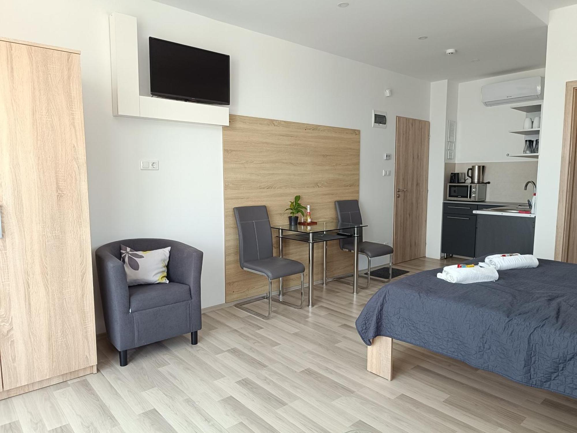 Ujhely Apartmanhaz Siofok Exterior photo