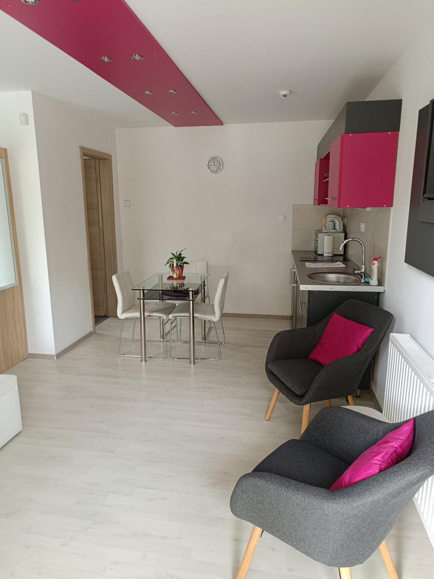 Ujhely Apartmanhaz Siofok Exterior photo